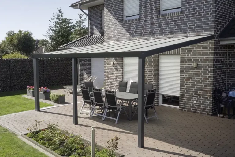 Terrassenüberdachung mit Wandanbau als Ostterrasse