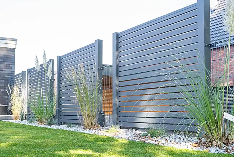 Zaun zwischen 2 Grundstücken Beitragsbild